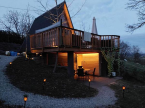 Glamping Holiday House with terrace and sauna- Hisa oddiha
